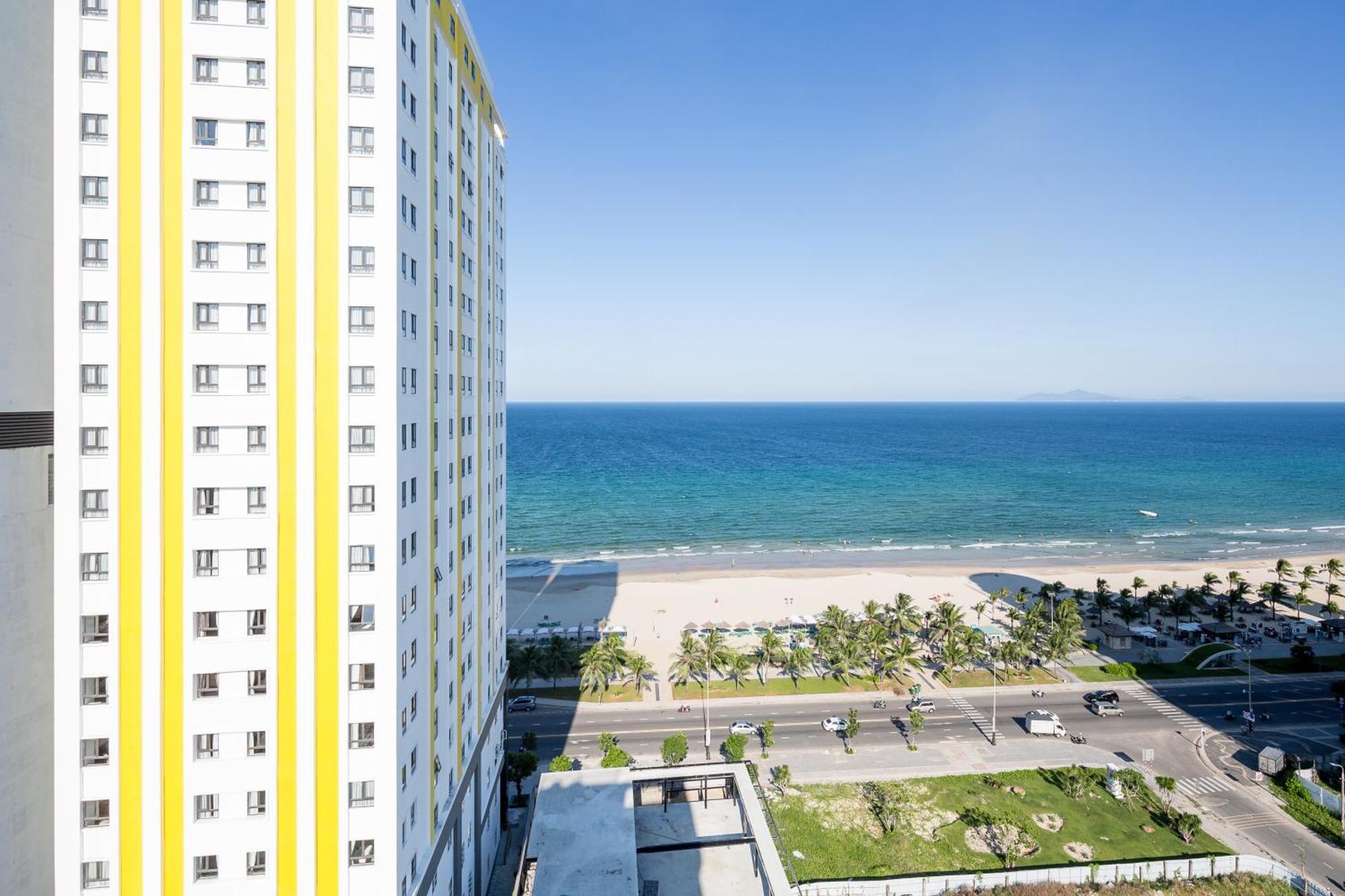 Tamarind Danang Beach Hotel Экстерьер фото