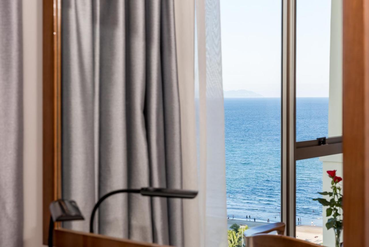 Tamarind Danang Beach Hotel Экстерьер фото