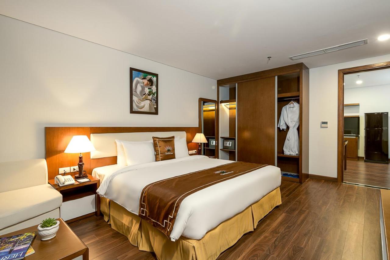 Tamarind Danang Beach Hotel Экстерьер фото