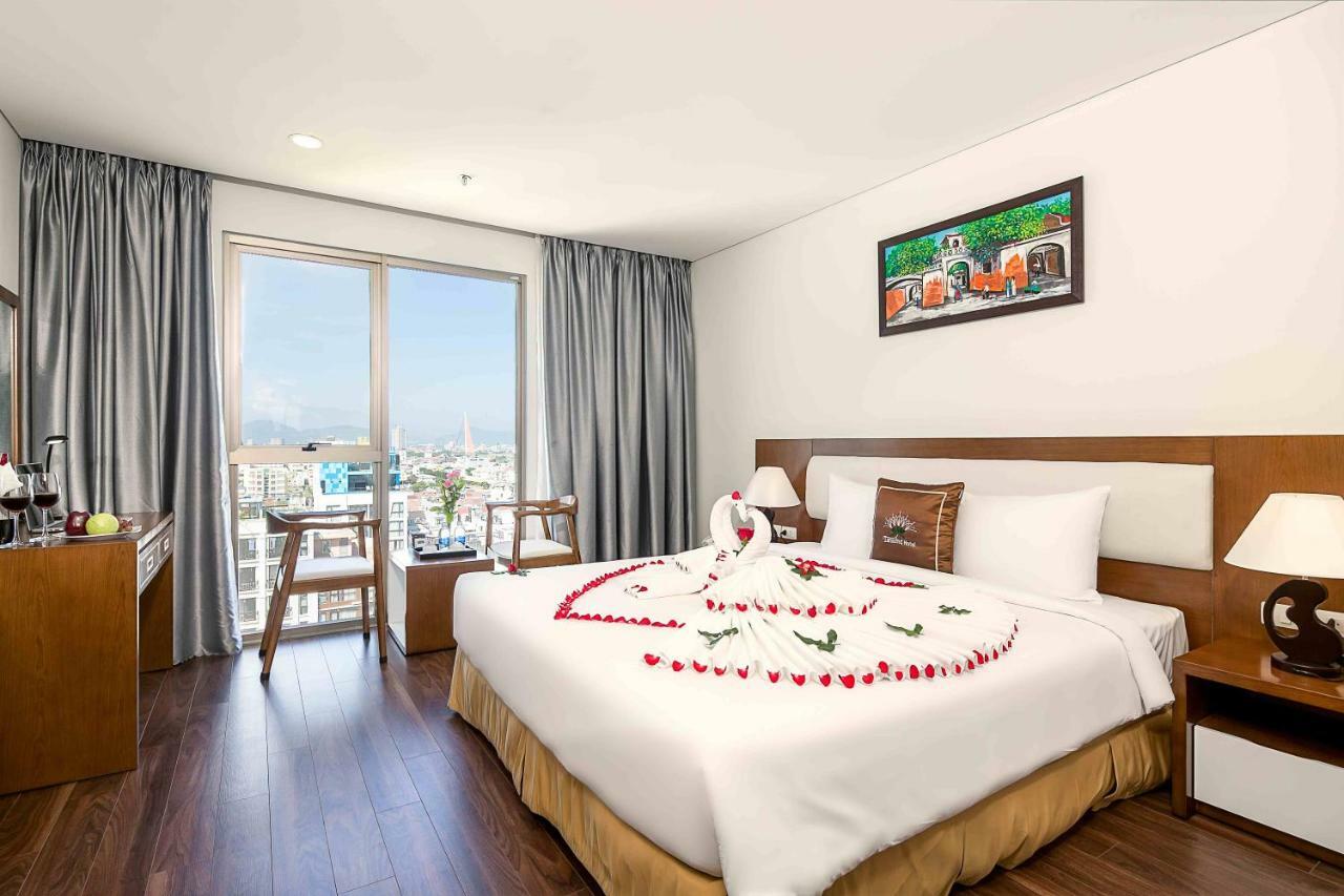 Tamarind Danang Beach Hotel Экстерьер фото